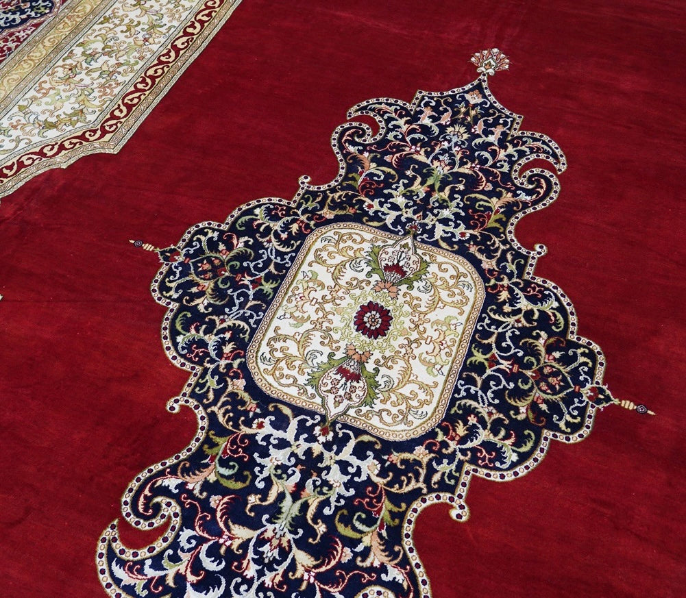 A turkey handmade silk carpet